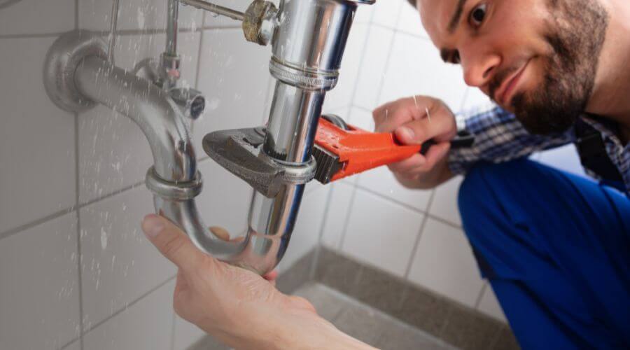 Professional expert plumbing services in Erick, OK